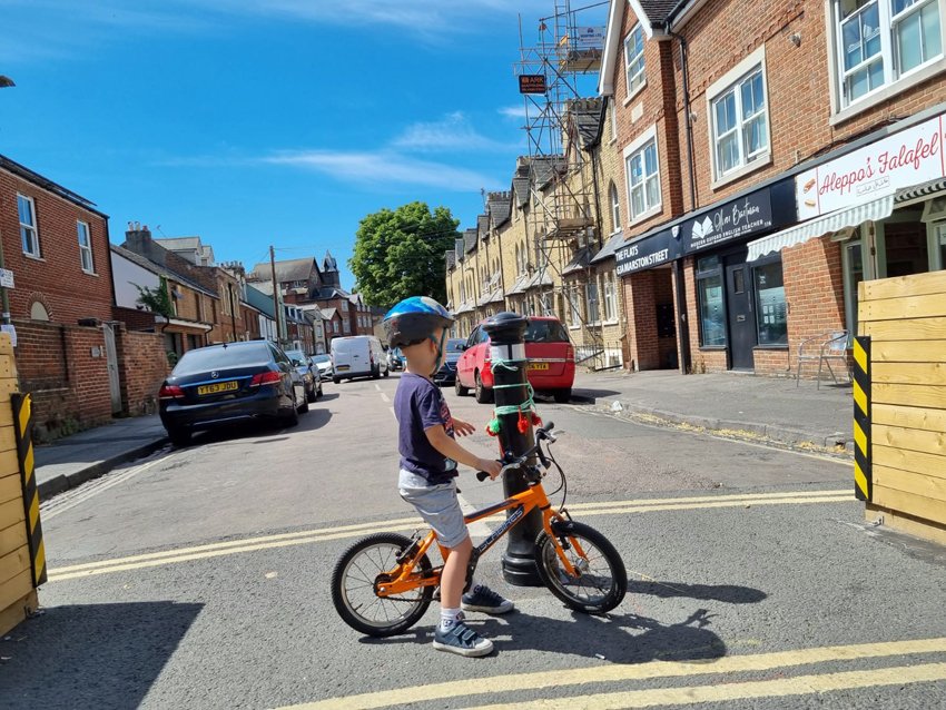 Small child on bike in East Oxford LTN road